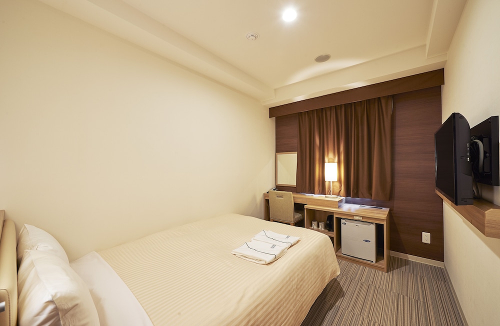 SEMI ROOM, STANDARD, SEMI DOUBLE BED