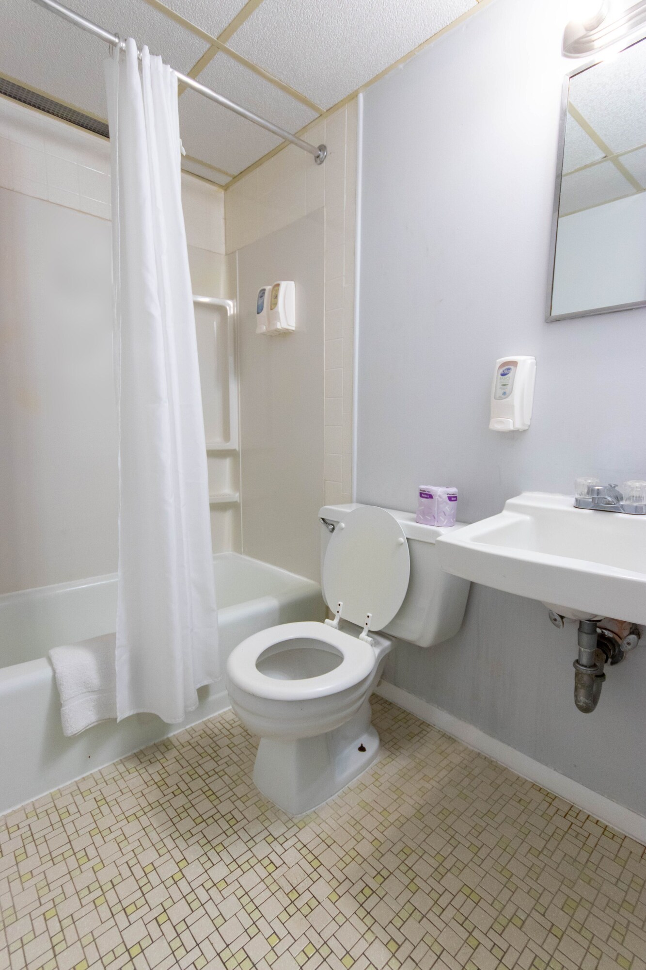 Premium, 2 King Beds, Ocean Front, Sofa، Rideau Motor Inn 6/6