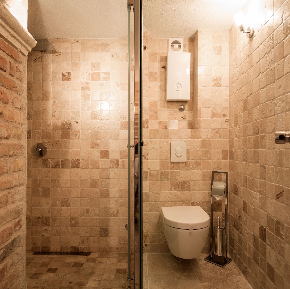 Hotel Azimut 44/50