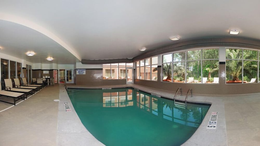 DoubleTree by Hilton Hotel Savannah Airport 4/68