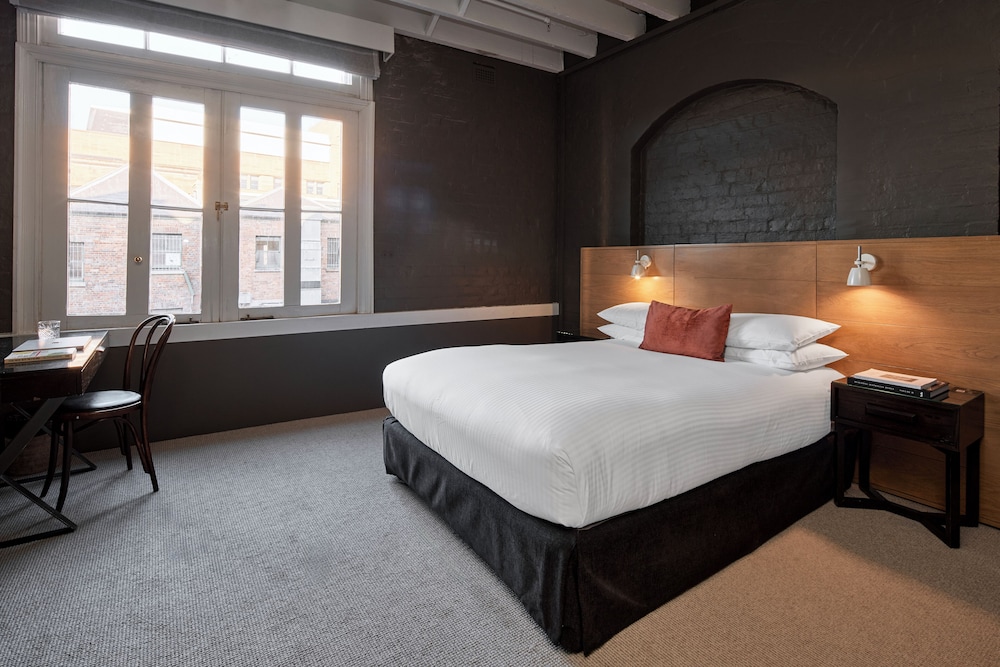 Heritage Superior Queen Room