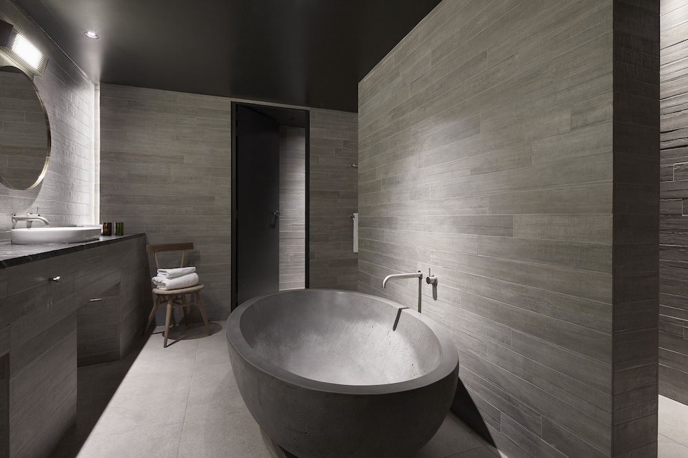 Ovolo Canberra, a Wyndham Hotel 49/50