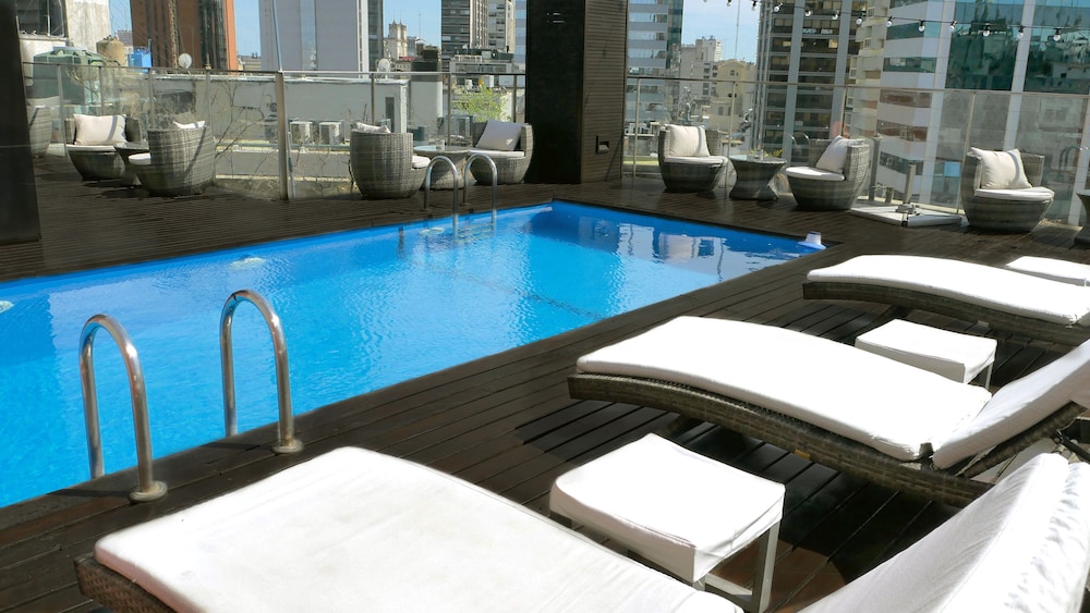 725 Continental Hotel 33/55