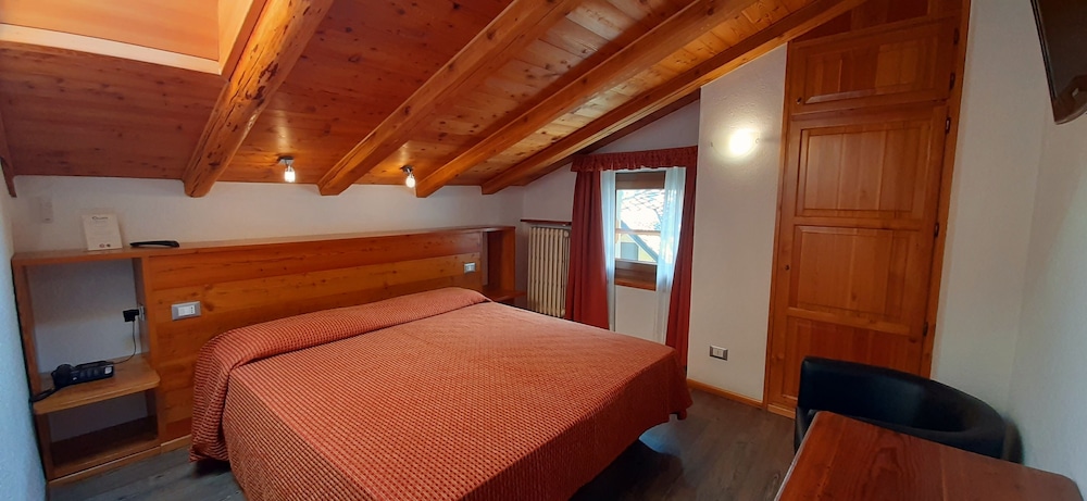 Hotel Crampon 22/69
