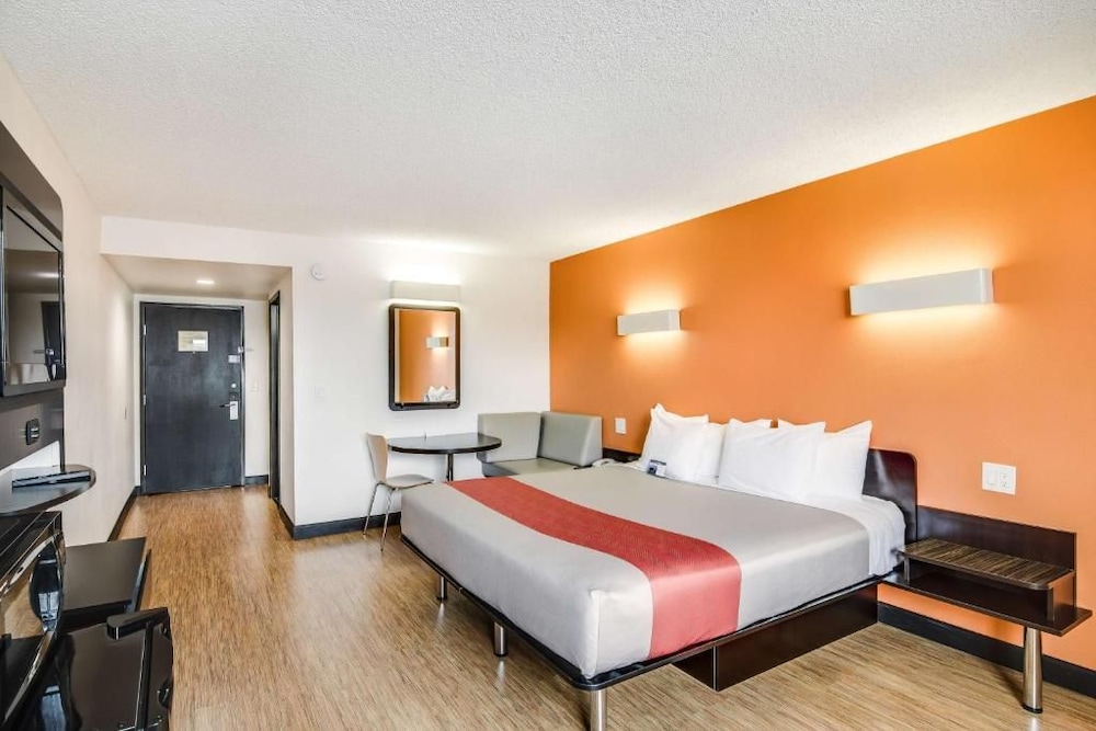 Motel6 Carson, CA 20/59