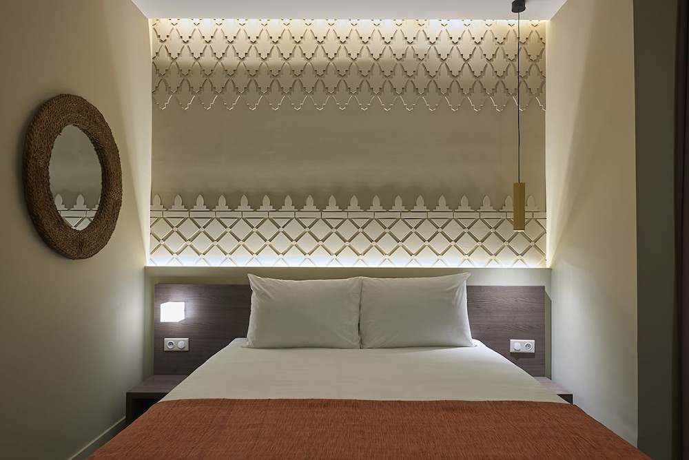 M Suite Hotel 19/50