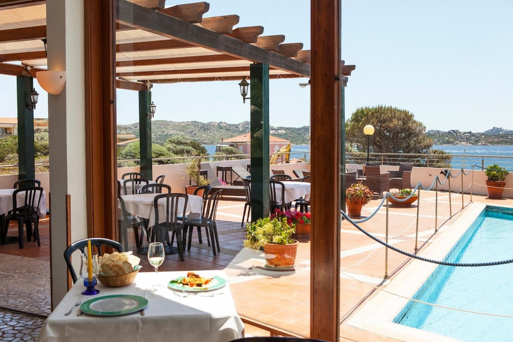 Miralonga Hotel 19/50
