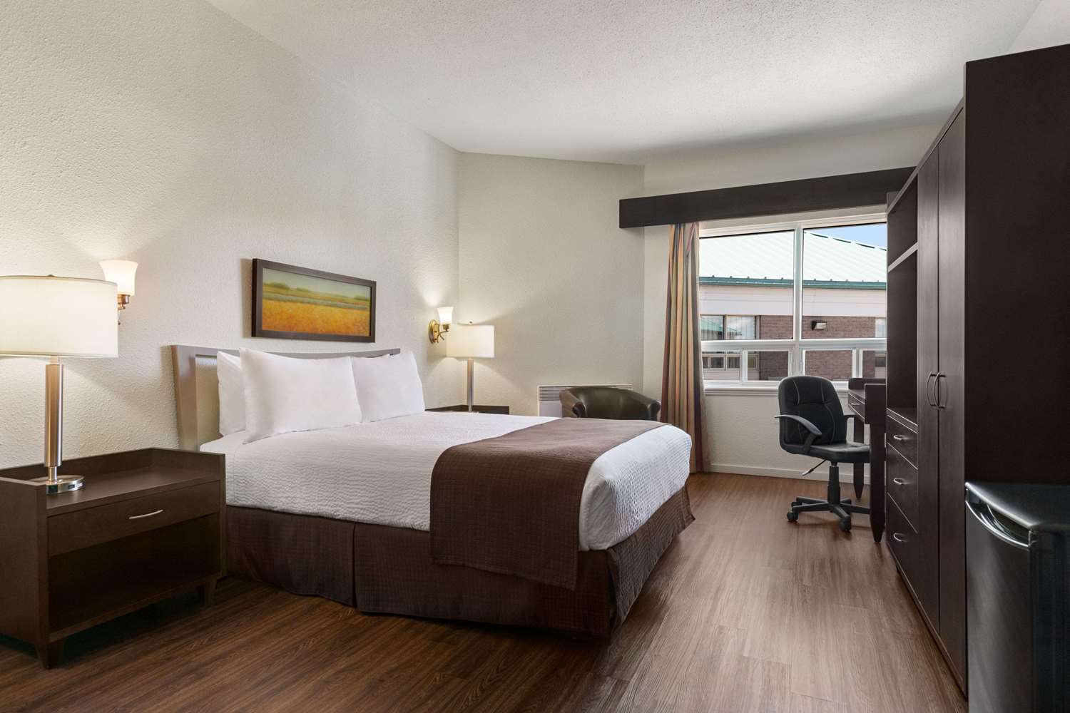Days Inn By Wyndham Montmagny 8/34