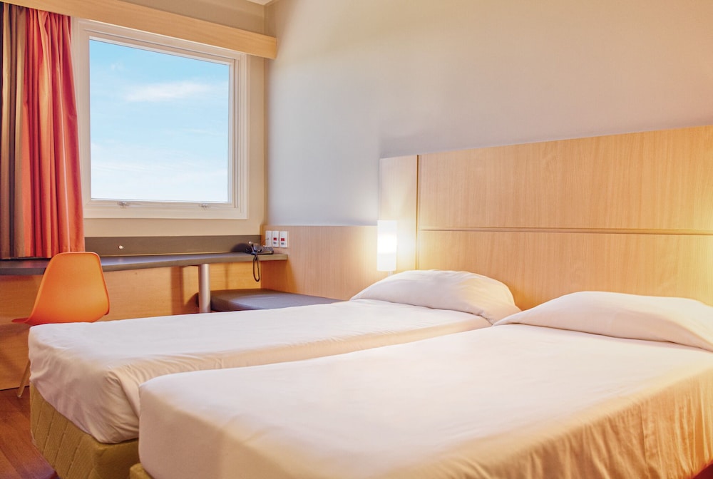 Hus Hotel Dourados 18/50