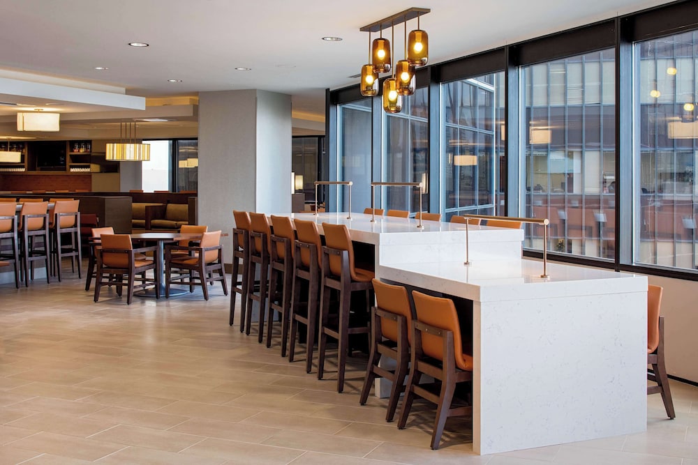 Hyatt House New Orleans/Downtown 53/74