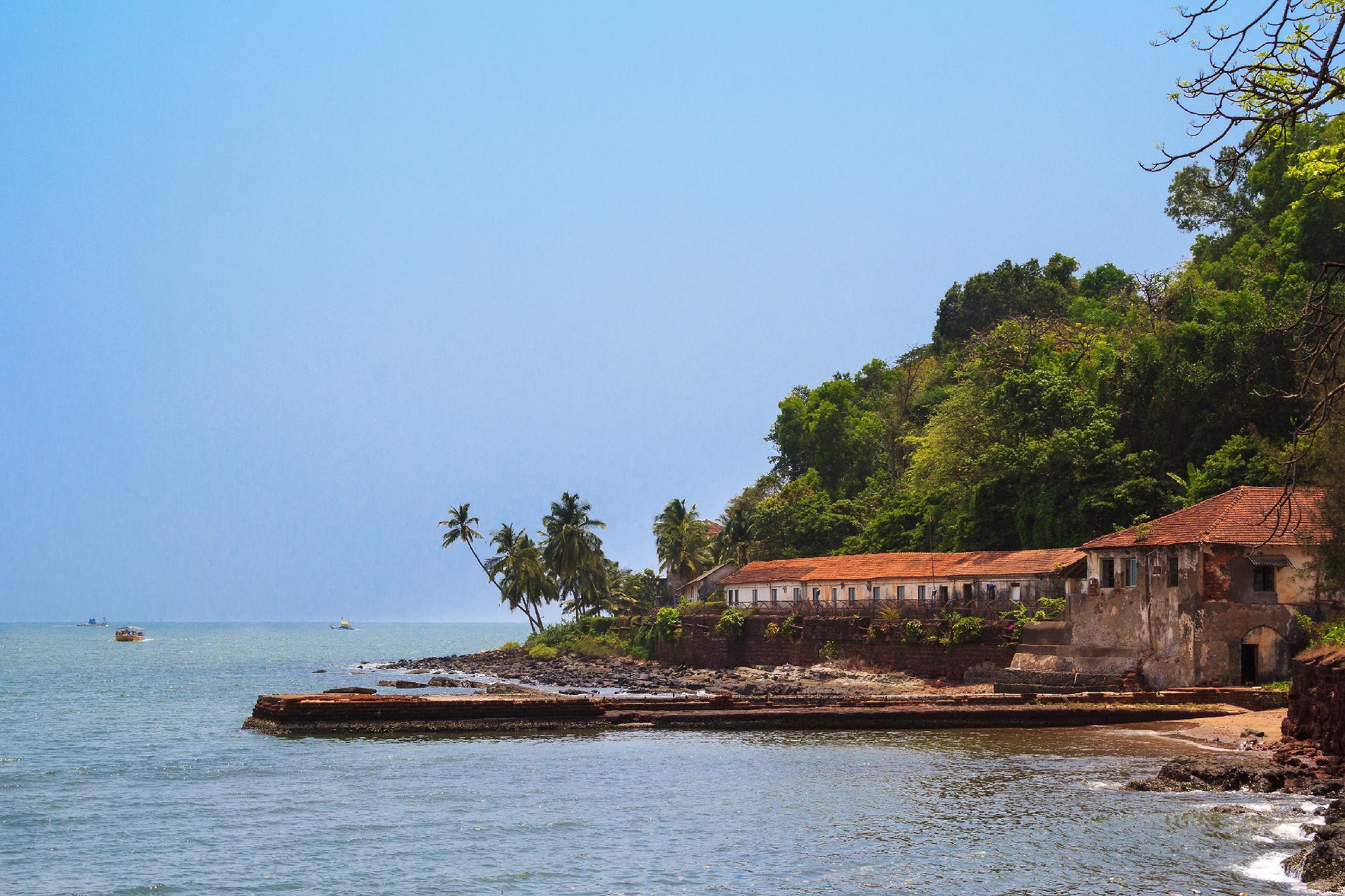 Ama Stays And Trails Braganza Housegoa 10/14