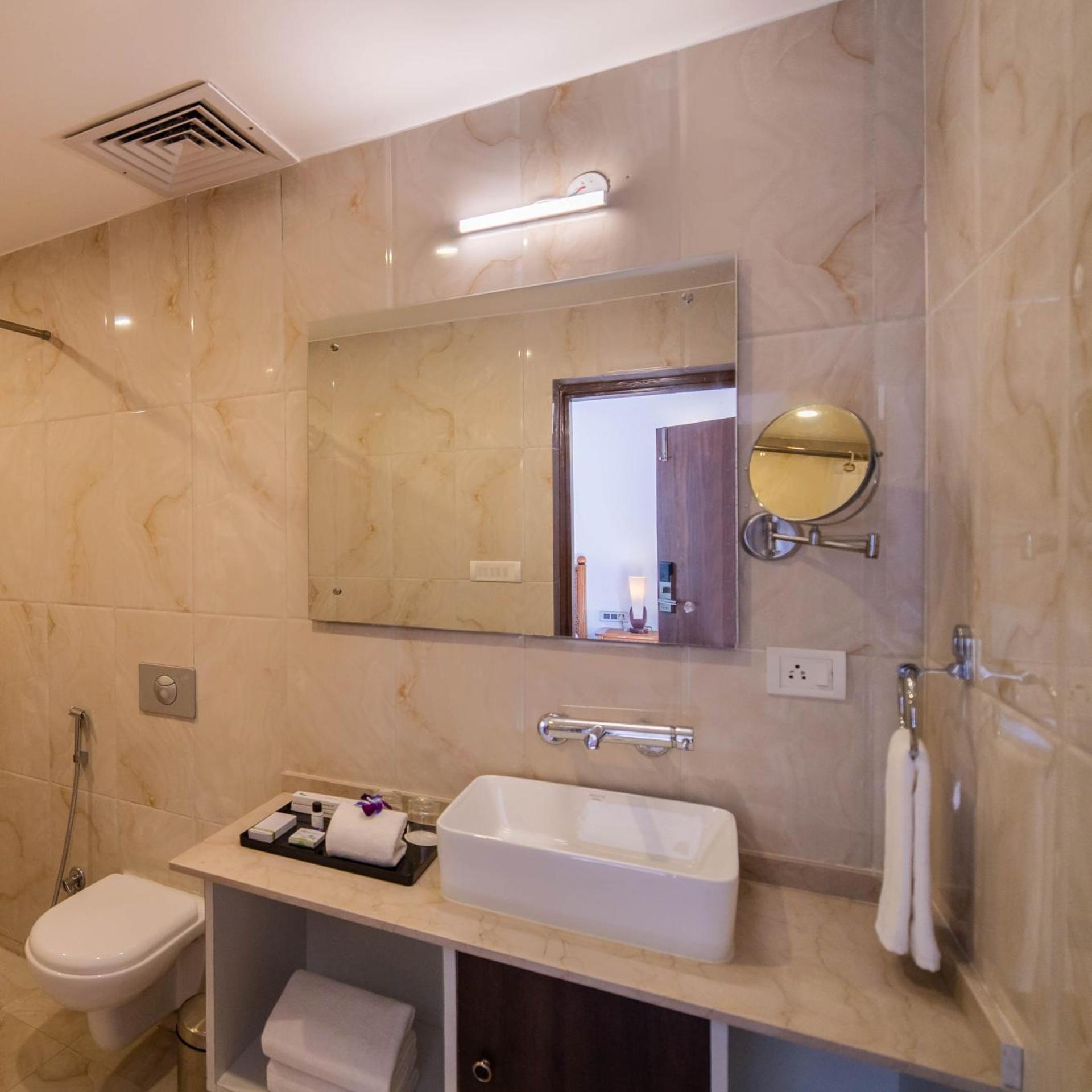Country Inn Tarika Riverside Resort Jim Corbett 63/63