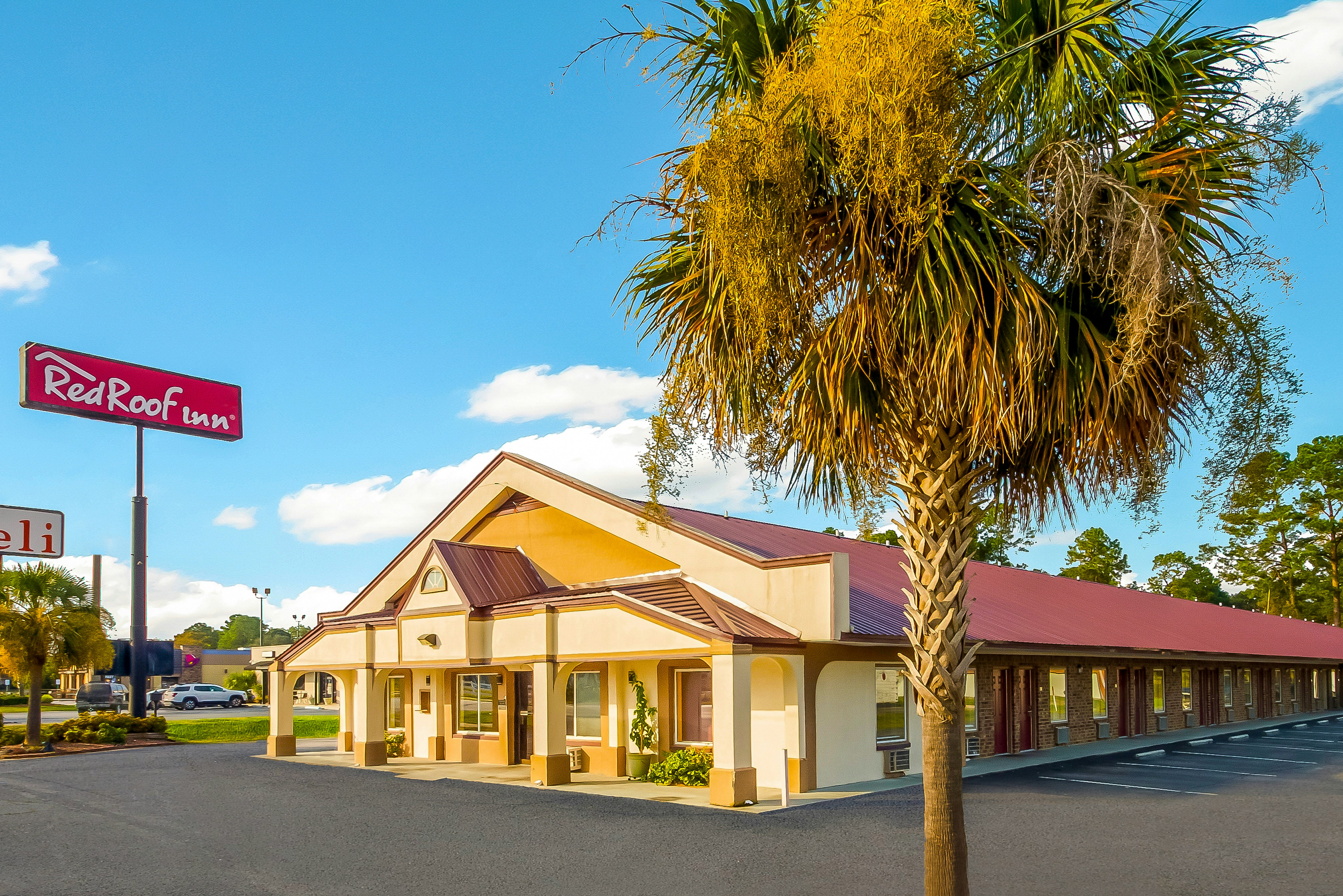Red Roof Inn Santee 16/49