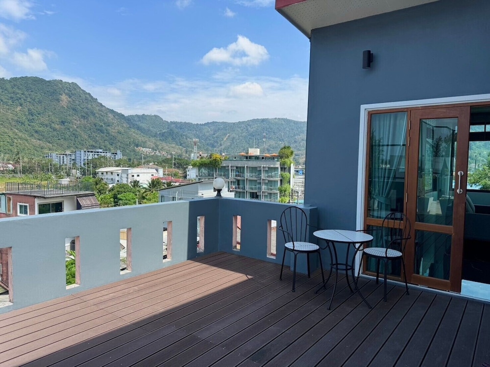 Ice Kamala Beach Hotel 64/65