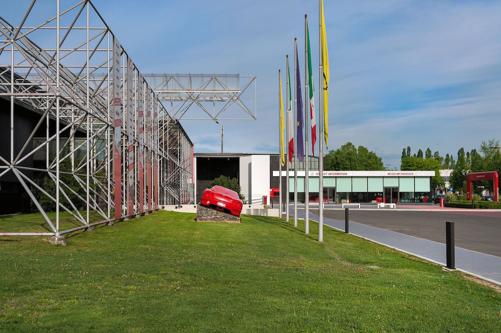 Maranello Village 65/70