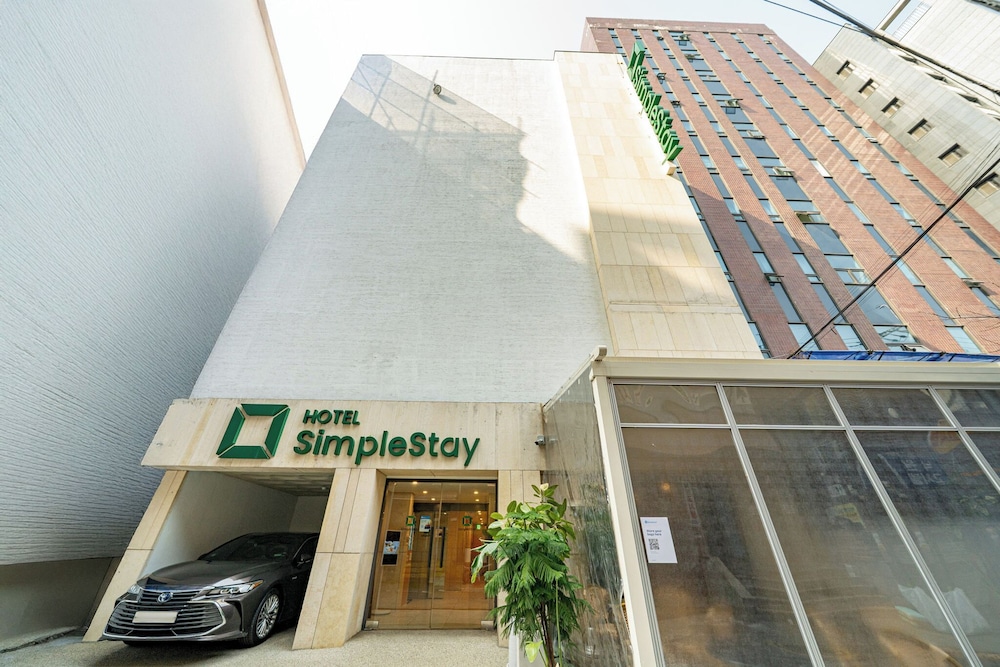 Simple Stay Hotel 74/78