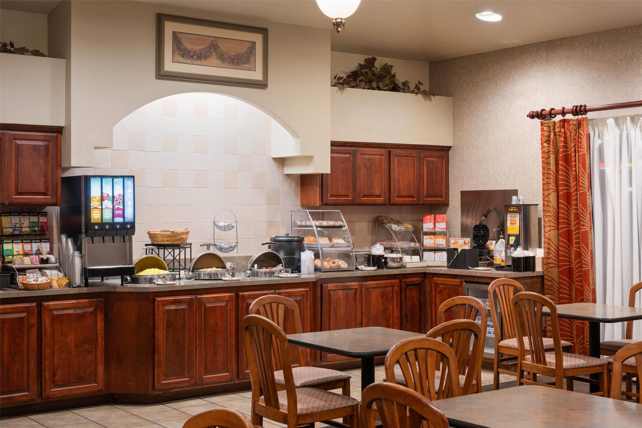 Hawthorn Suites By Wyndham Napa Valley 33/42