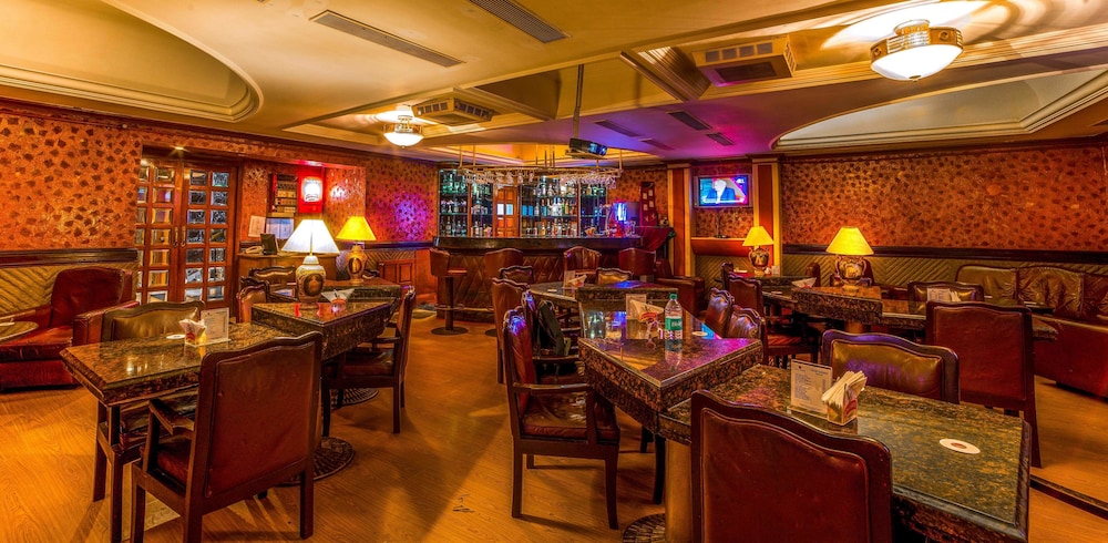 HOTEL RAJ PARK(FORMELY -RAMADA RAJ PARK INN) 52/63