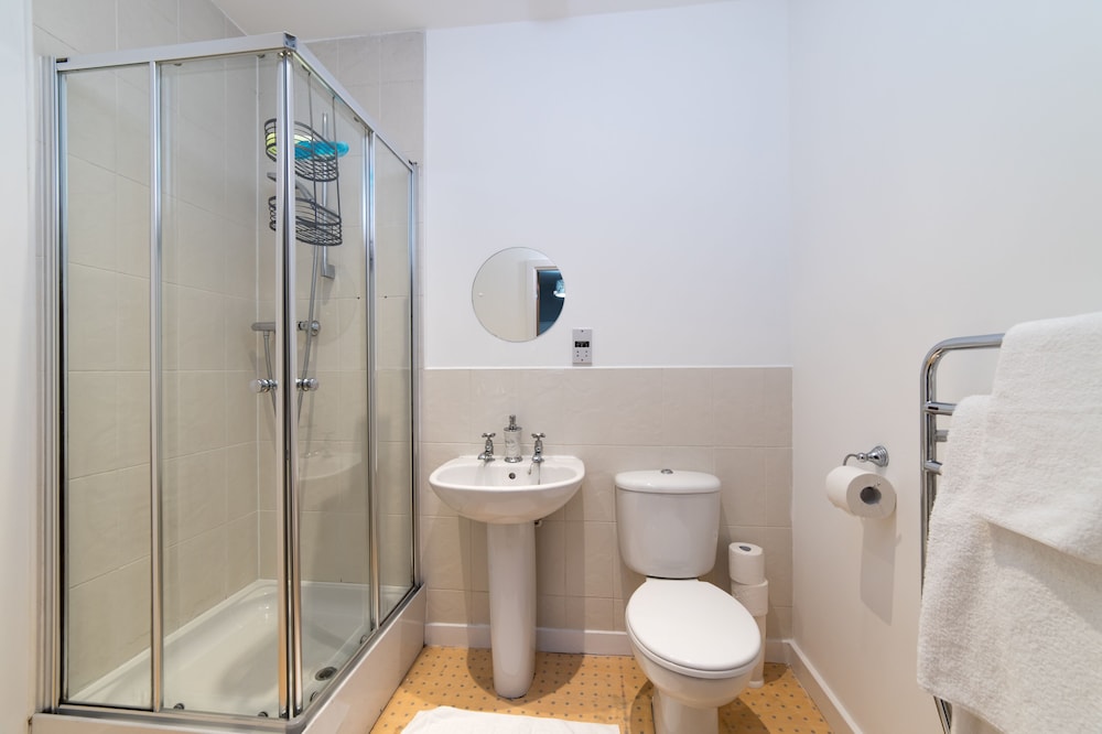 Comfort Zone Parkside Apartments 44/50