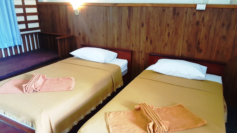 Rattana Guesthouse Bungalow 16/50