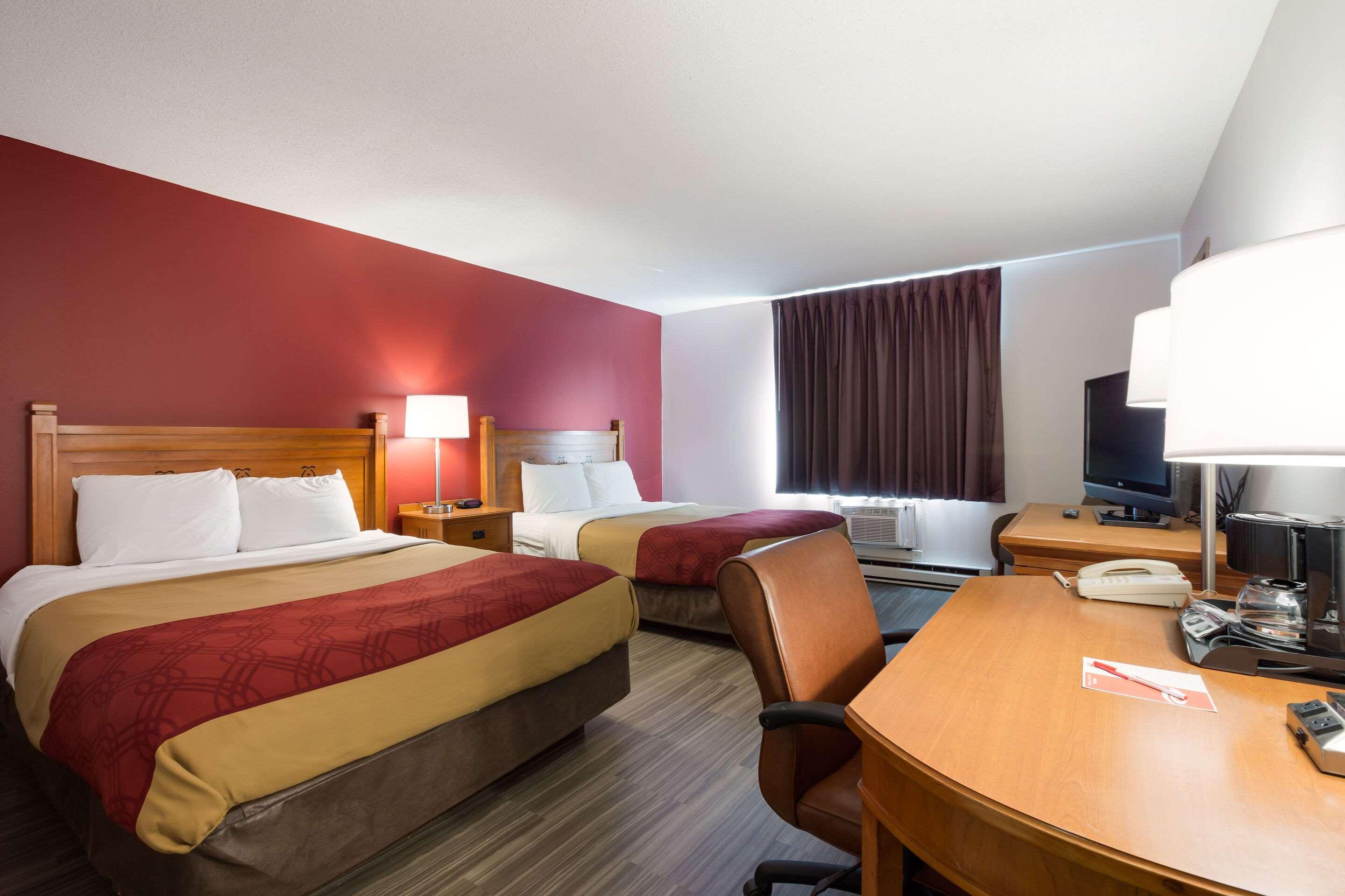 Efficiency, Suite, 2 Queen Beds