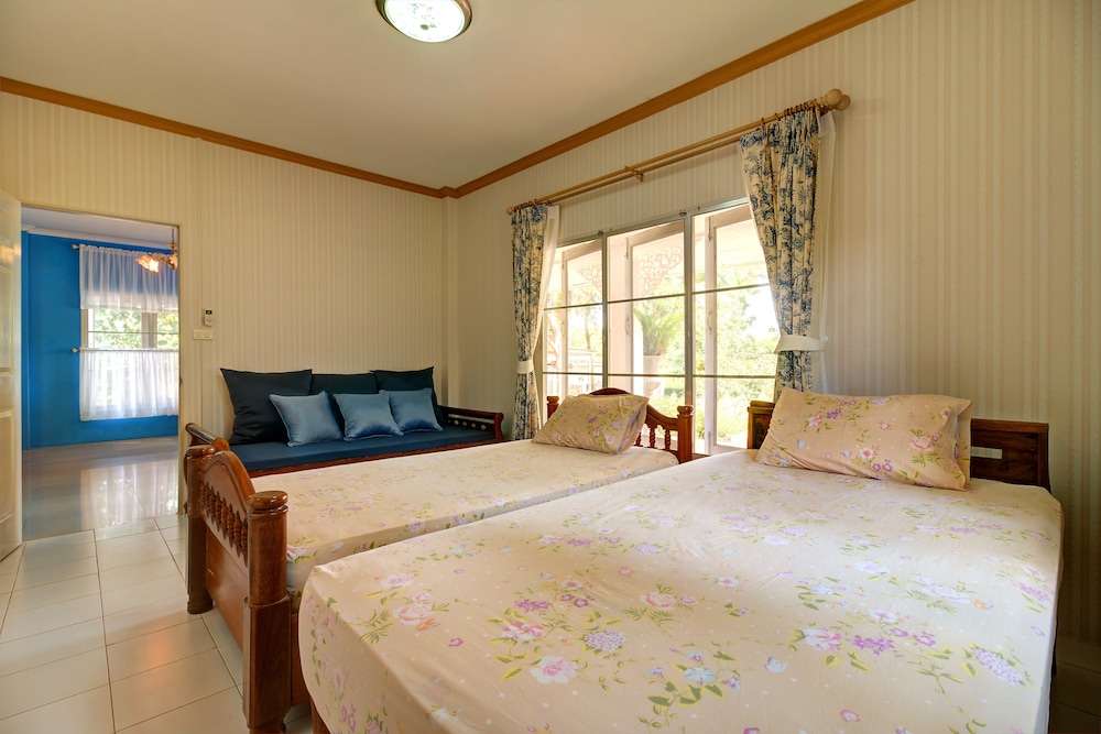 Rosemary House 12/50