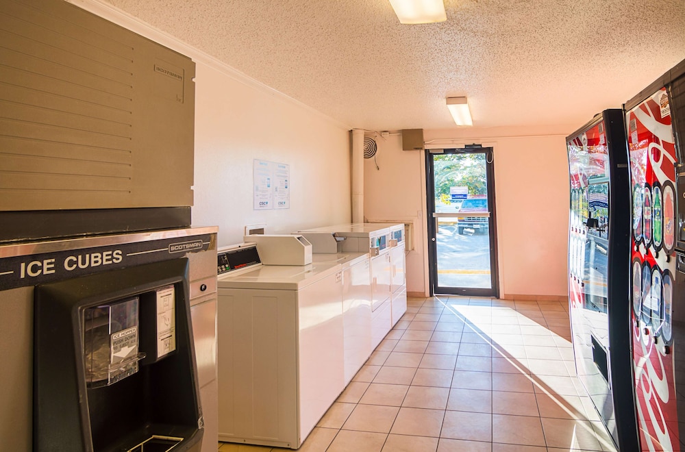Motel6 Lawton, OK 39/46