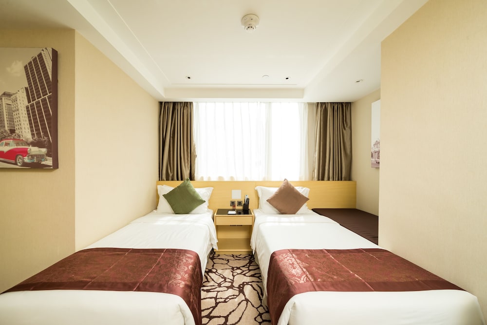 Superior, Twin Beds, Eco Tree Hotel 3/10