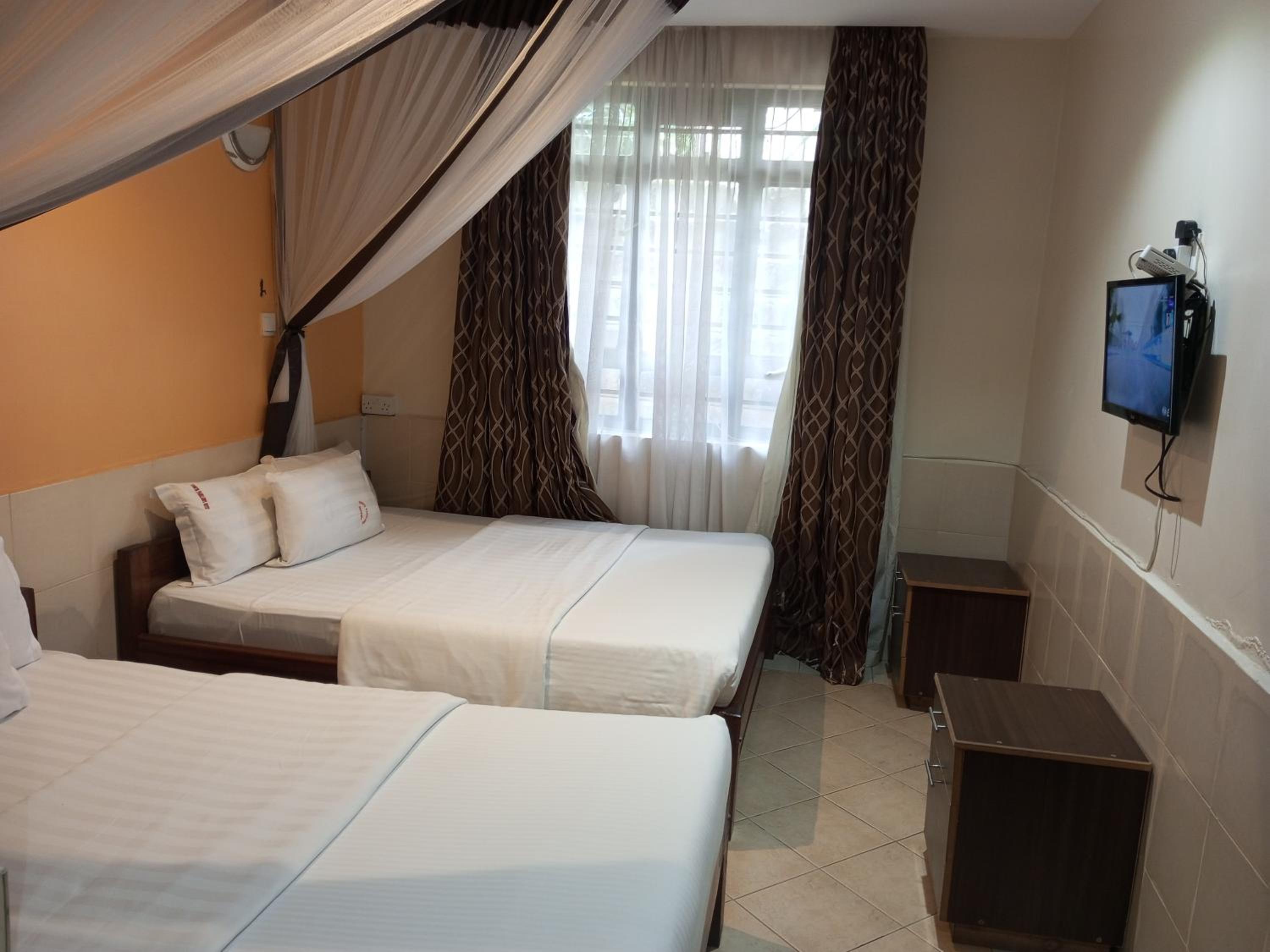 Fourth Parklands Guest House & Conference 7/36