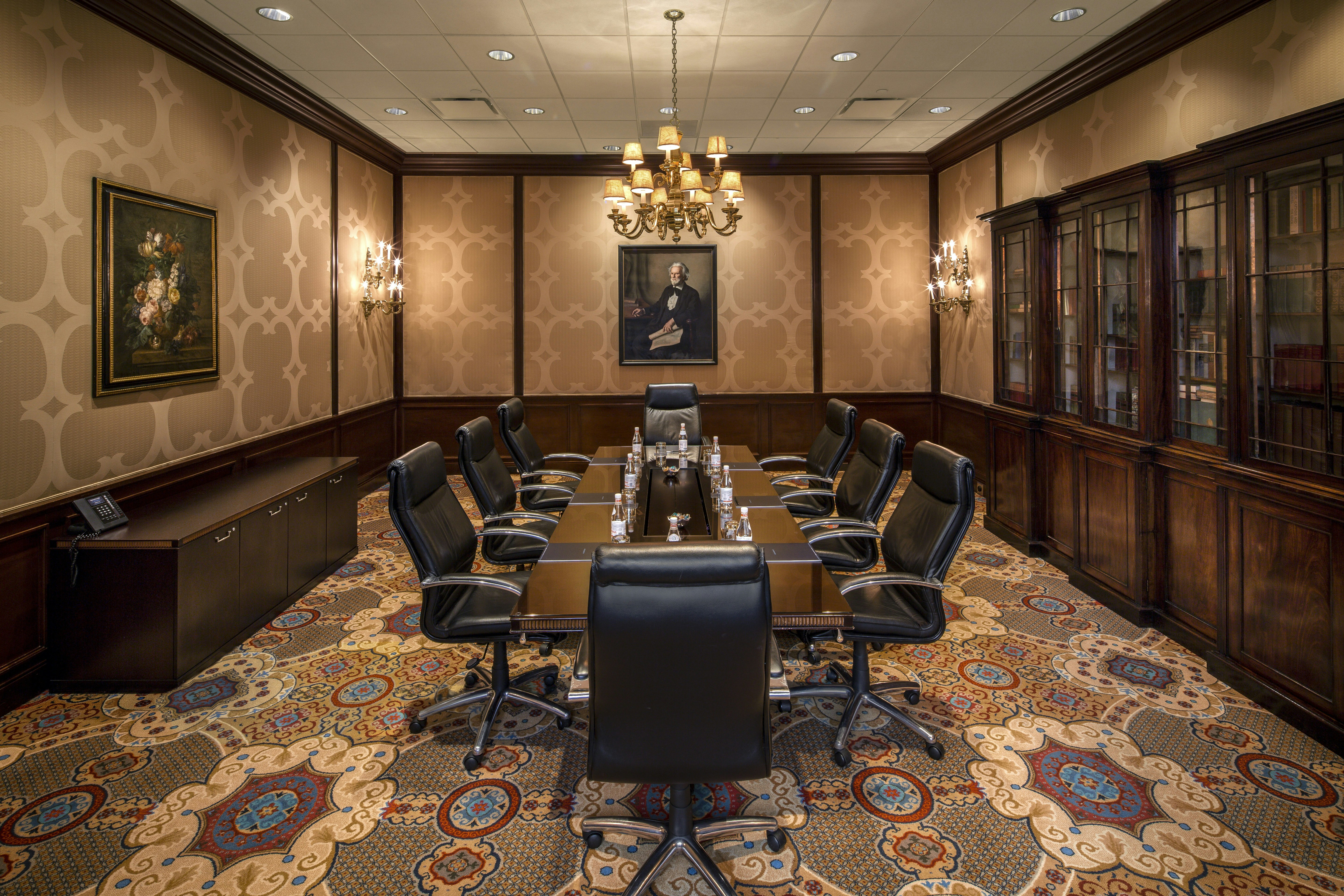 Hilton Anatole 76/90