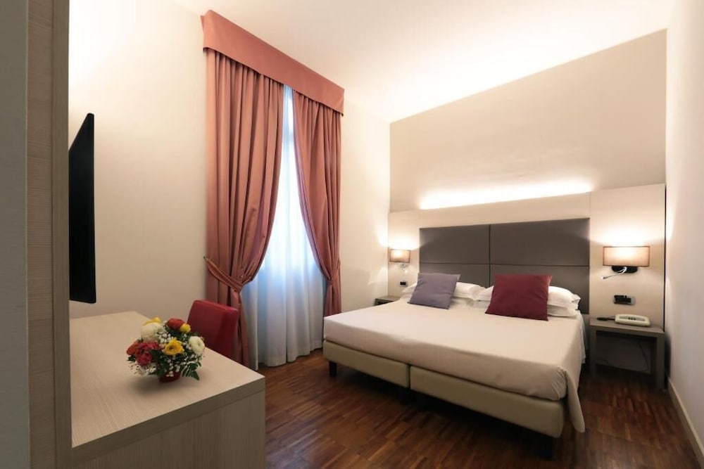 Hotel Campion 12/67