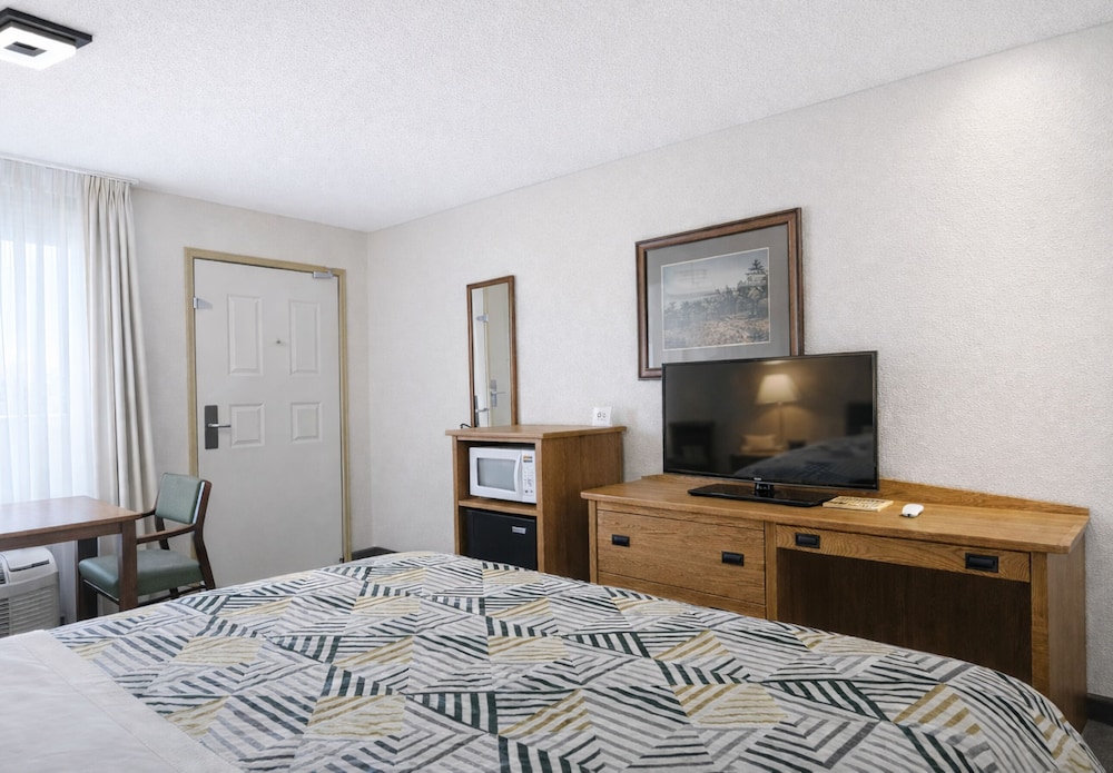 Sundowner Inn Forsyth I 94 45/62