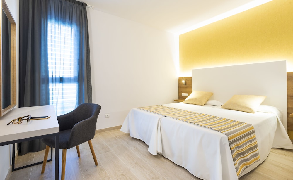Casablanca Hotel 7/46