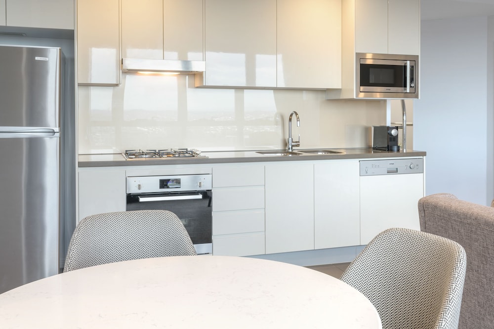 جناح بسرير كينج بغرفة نوم واحدة، Meriton Suites Adelaide Street 4/4