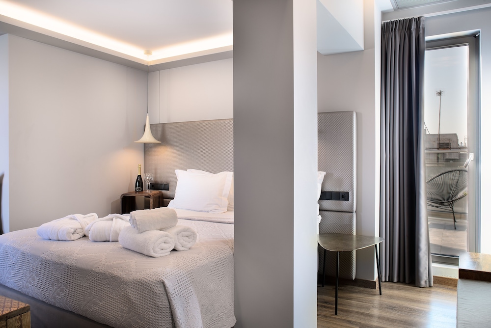 Junior Suite, Jetted Tub