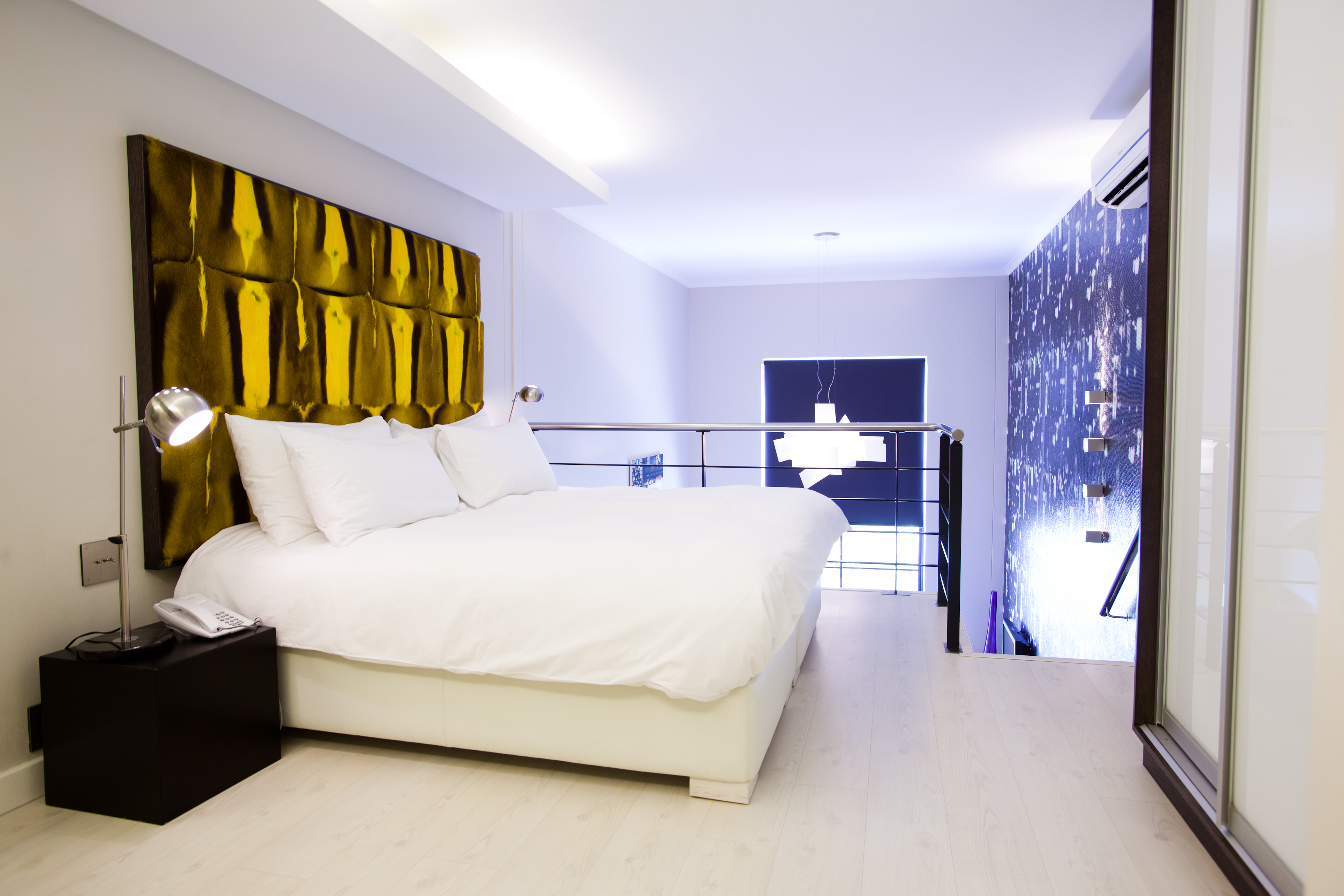 LUXURY, EXECUTIVE