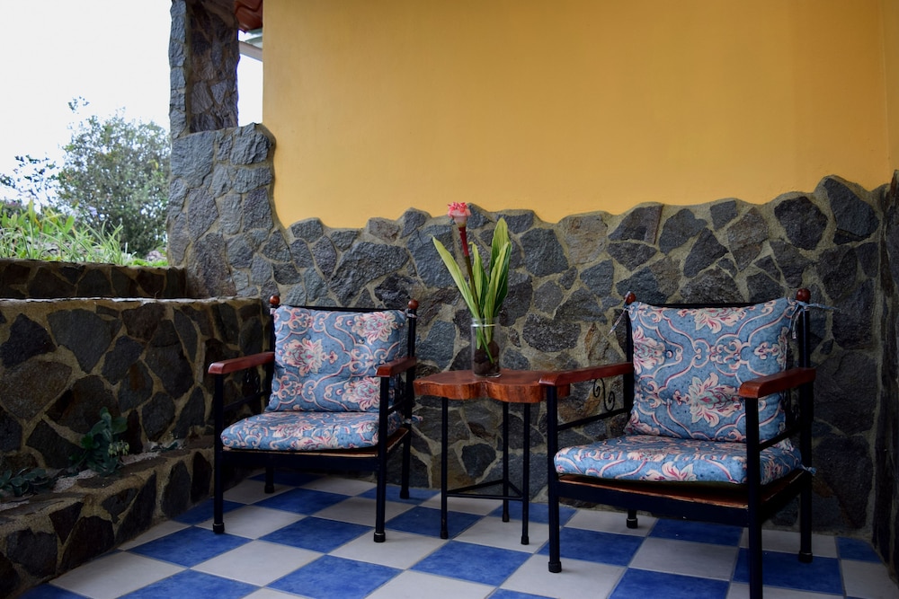Guayabo Lodge 30/60