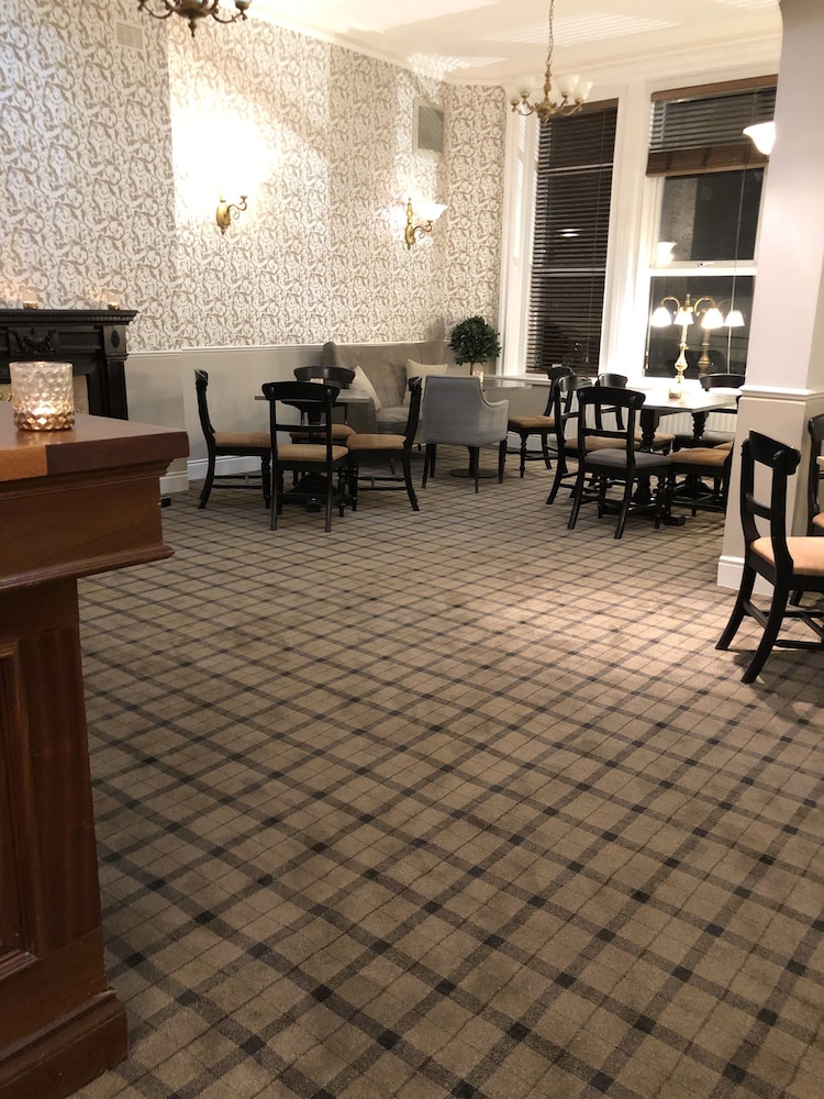 The Clarendon Hotel 24/39