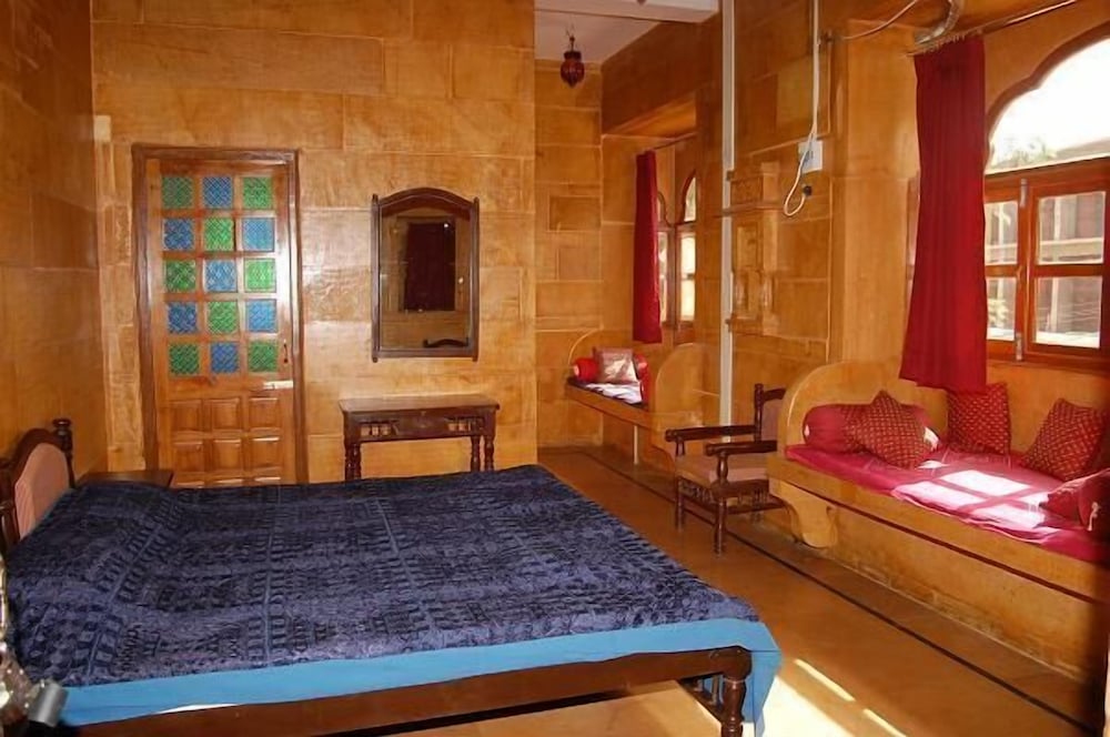 Gorakh Haveli 23/30
