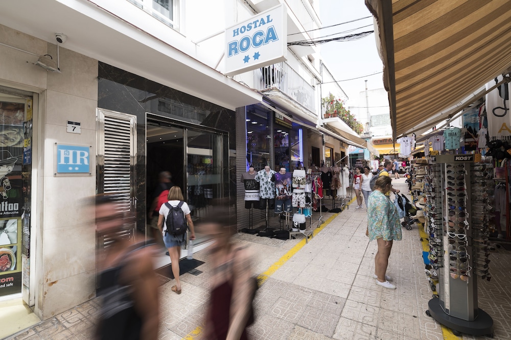 Roca Hostal 26/29