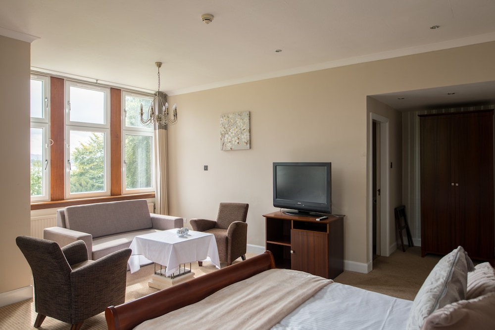 Rosslea Hall Country House 37/72
