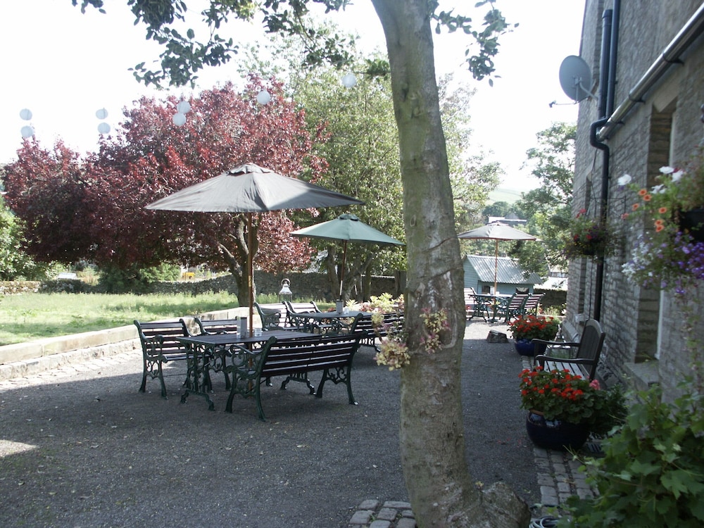 Westgate Manor 15/18