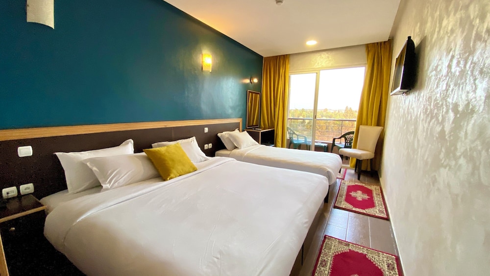 Hotel Belle Vue 5/23