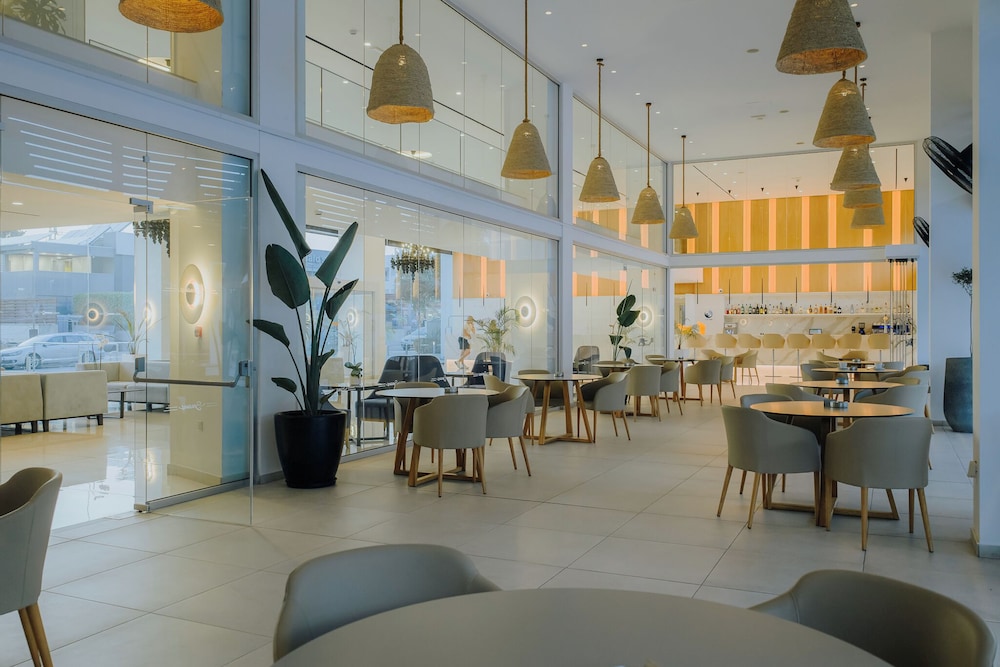 Tasia Maris Seasons Hotel (Adults only) 98/105