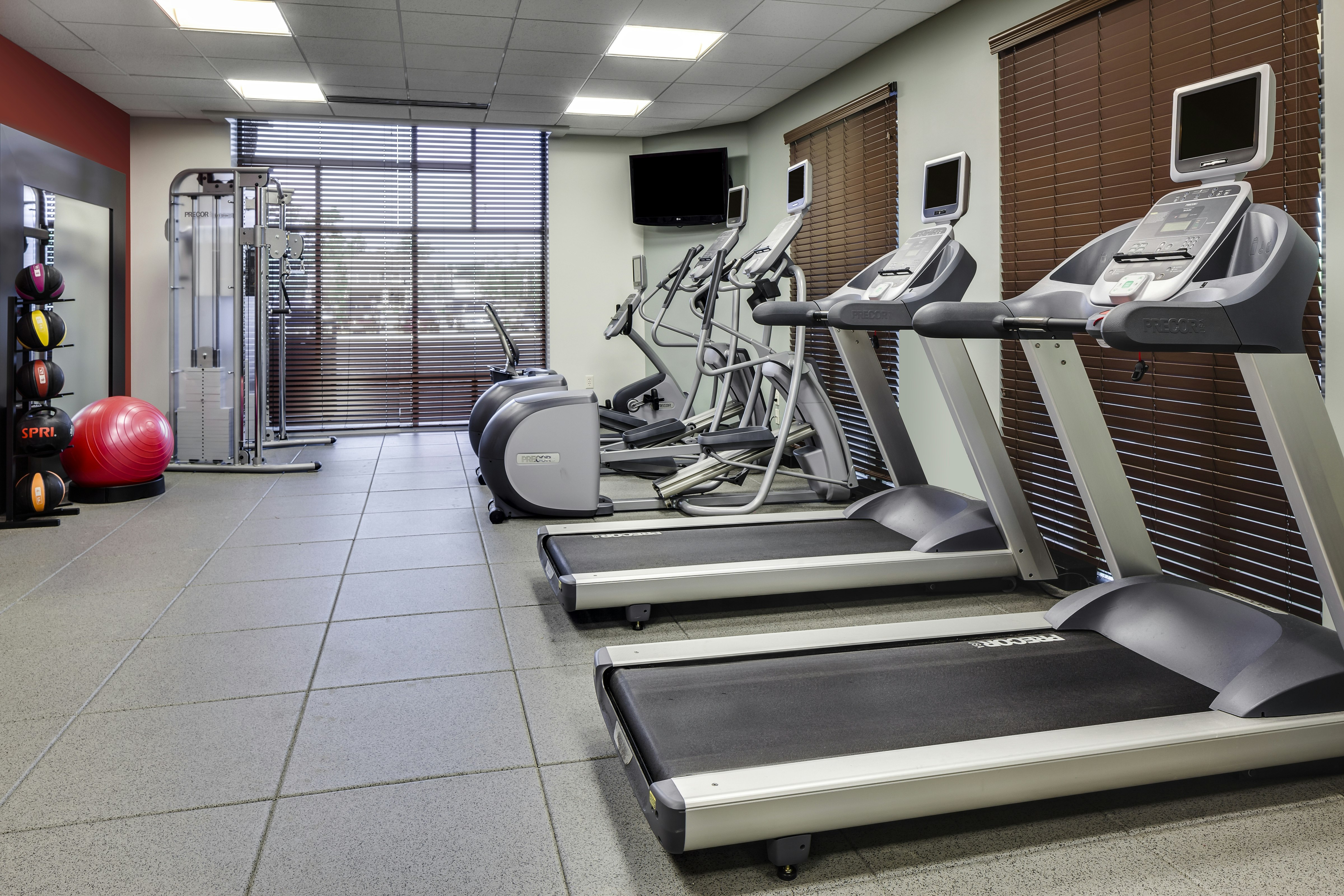 HILTON GARDEN INN MANHATTAN 16/32