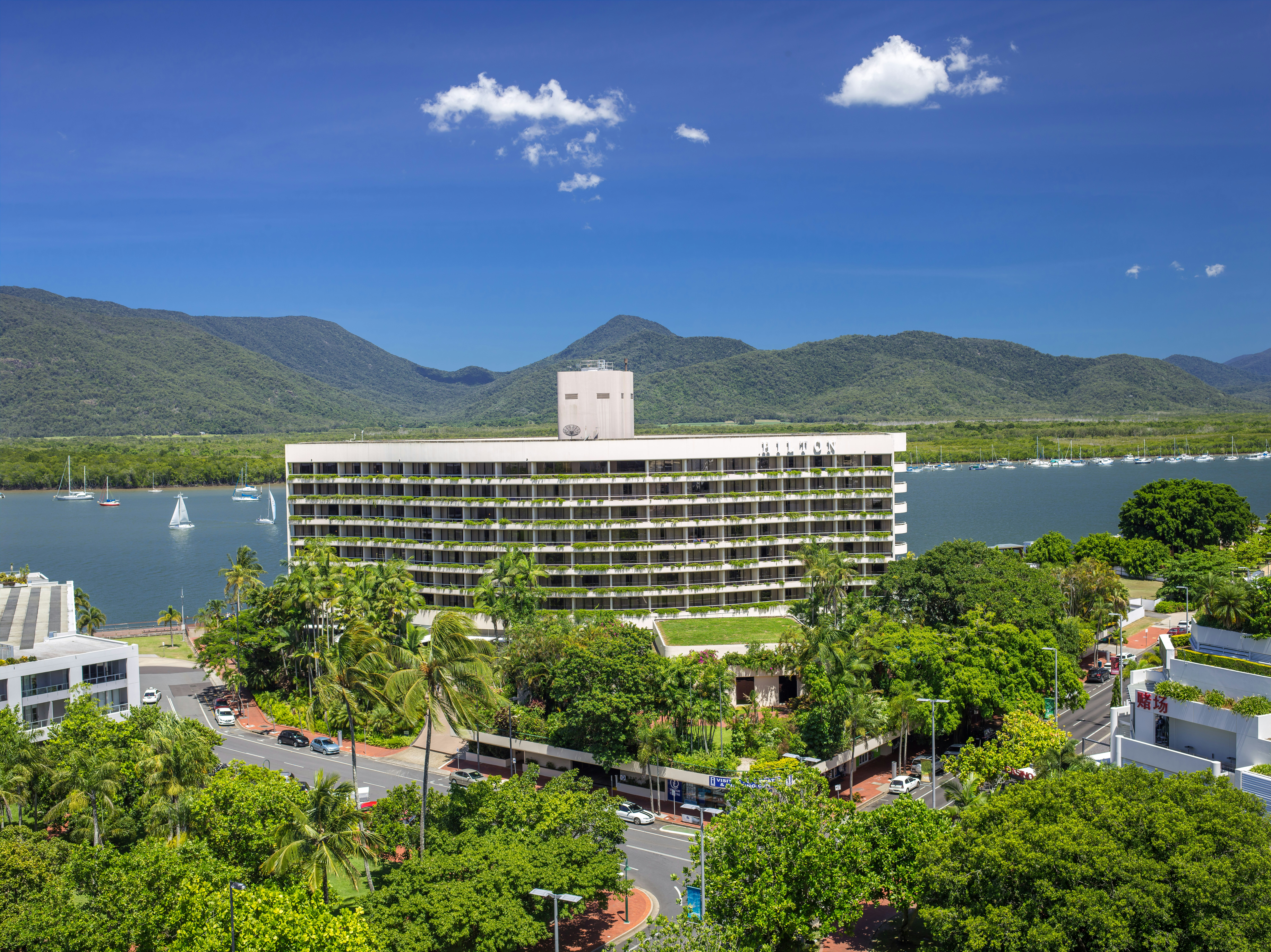 HILTON CAIRNS HOTEL in CAIRNS
