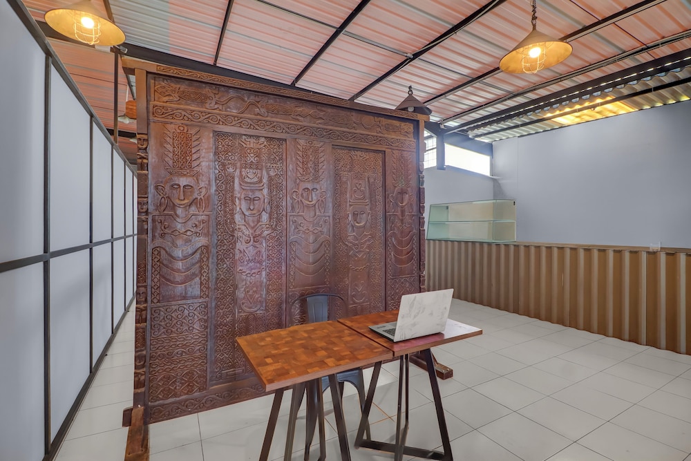 Hotel O near Trans Studio Theme Park (formerly Sunset Cozy Residence) 23/29