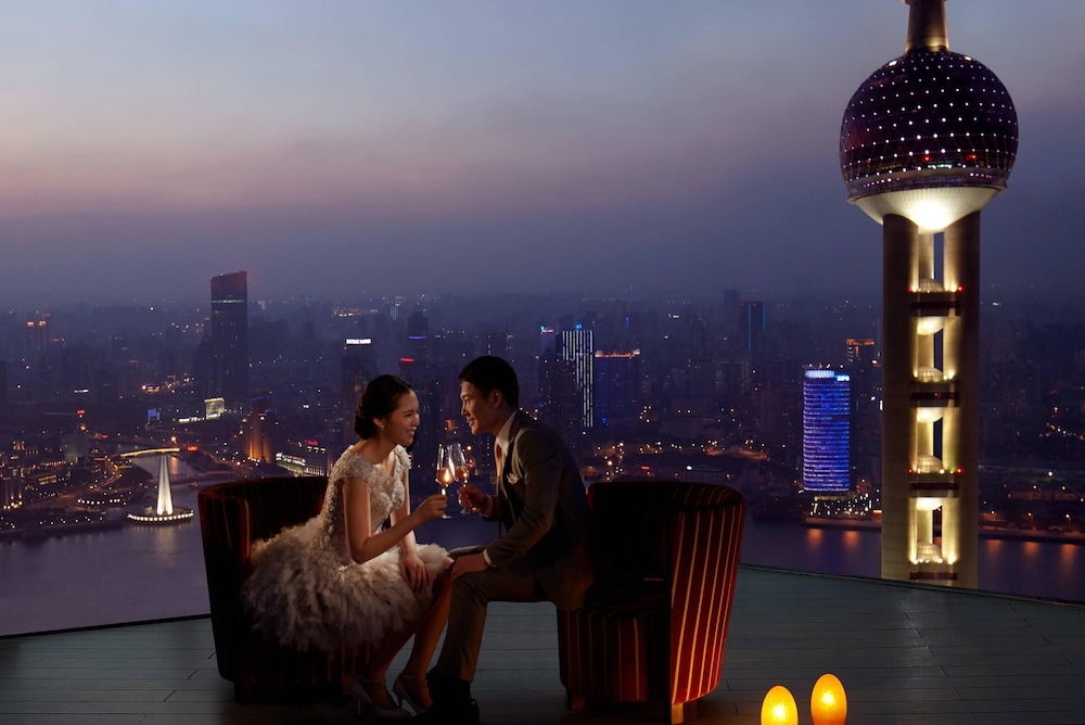 The Ritz Carlton Shanghai Pudong 62/68