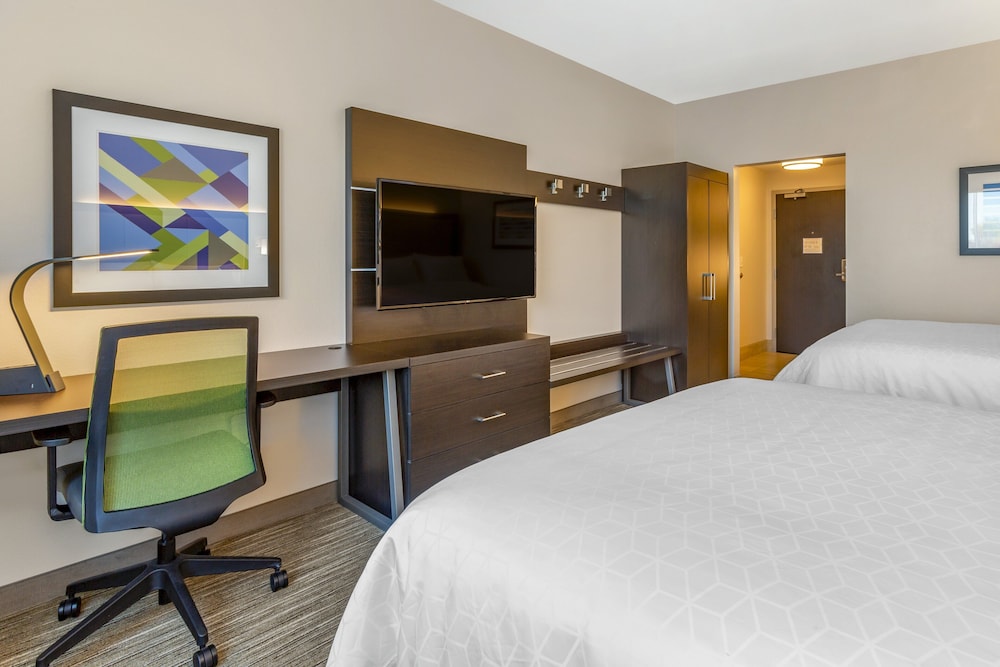 غرفة قياسية بسريرين كوين لذوي الإعاقة، Holiday Inn Express Suites Phoenix Dwtn State Capitol 5/10