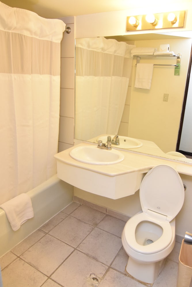 Hotel Plaza Suites 49/50